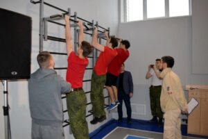 В ЦВПРиДПМ "ПАТРИОТ" прошли лично-командные соревнования "Гонка героев"
