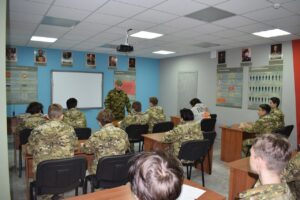 В центре "Патриот" проходит очередная смена военных учебно-методических сборов