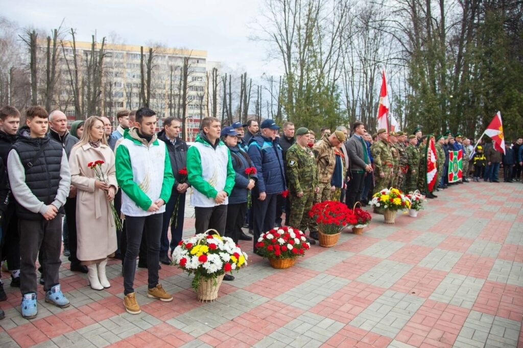 Прошел митинг, посвященный 212-й годовщине со дня образования внутренних войск МВД РФ